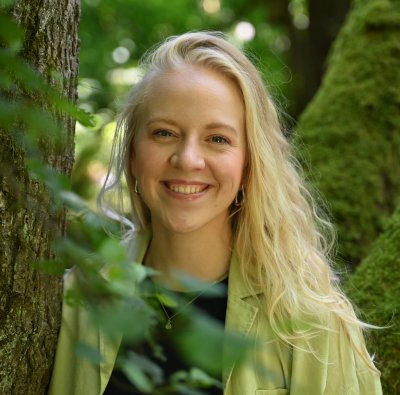  Leona Roes